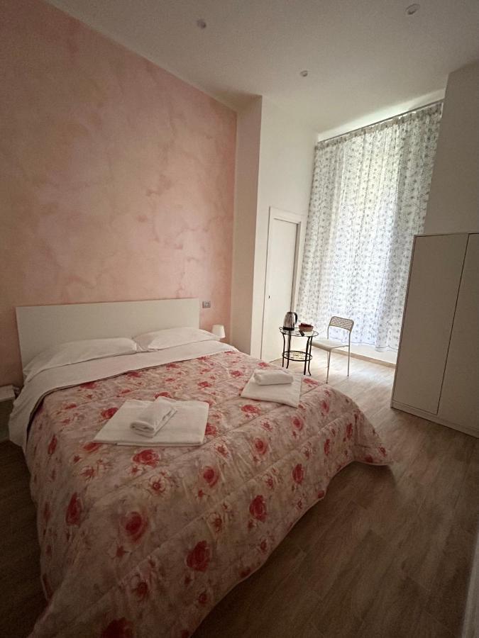 Savastano House Duomo Hotel Napels Buitenkant foto